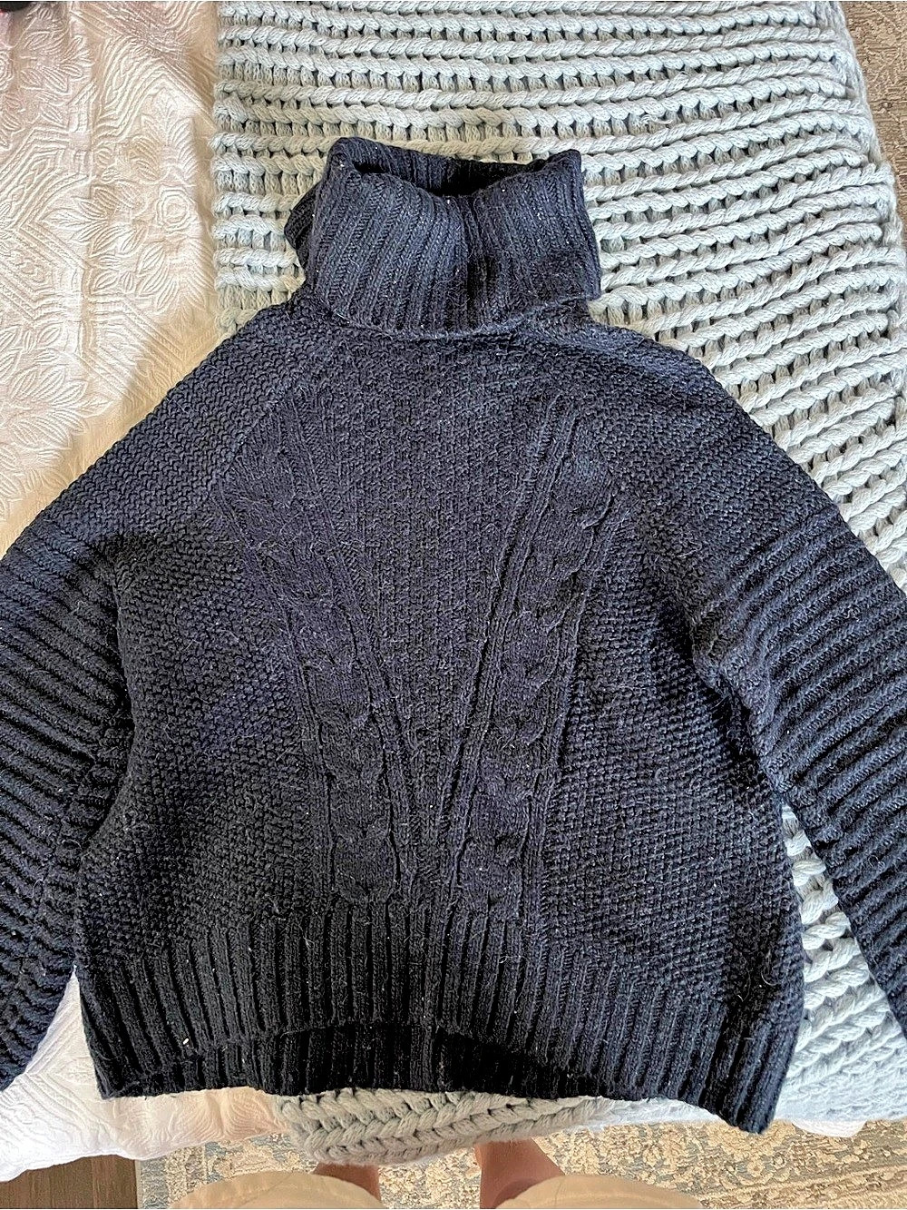 Abercrombie wool blend Cable Knit Turtleneck Sweater